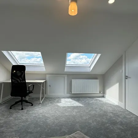Coastal Skylight * בטיסטאון